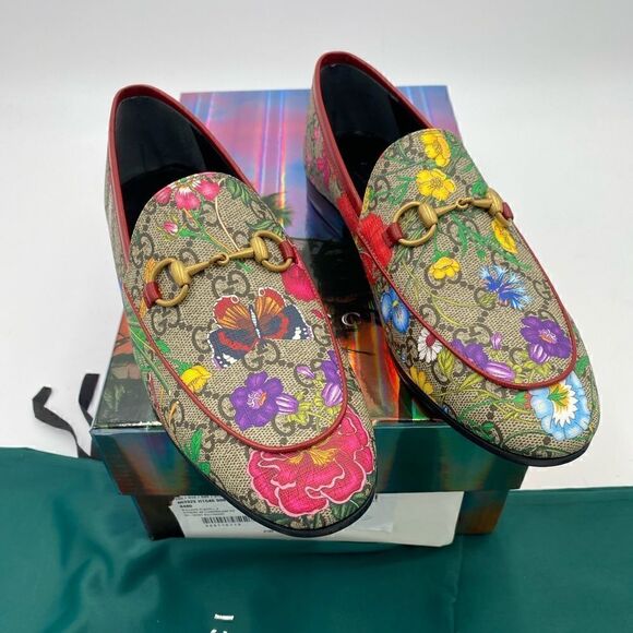 SOLD!!!!!!!!Women’s Gucci new Jordaan GG Supreme Loafers size 37.5 made in Italy - Picture 2 of 10